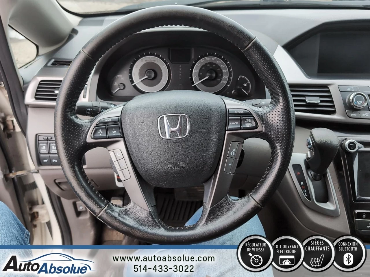 2015 Honda Odyssey Touring w/RES & Navi Main Image