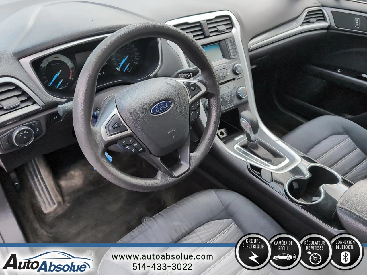 2016 Ford Fusion SE Main Image