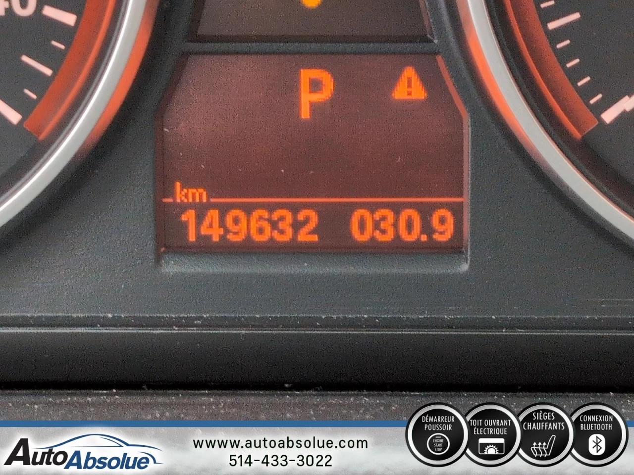 2011 BMW 323i 323i Main Image