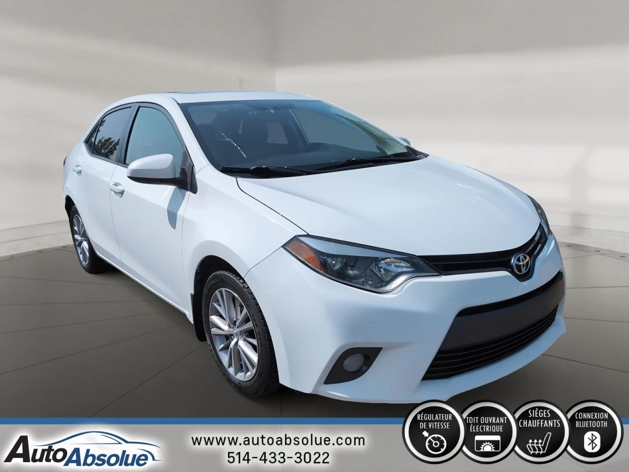 2015 Toyota Corolla LE Main Image