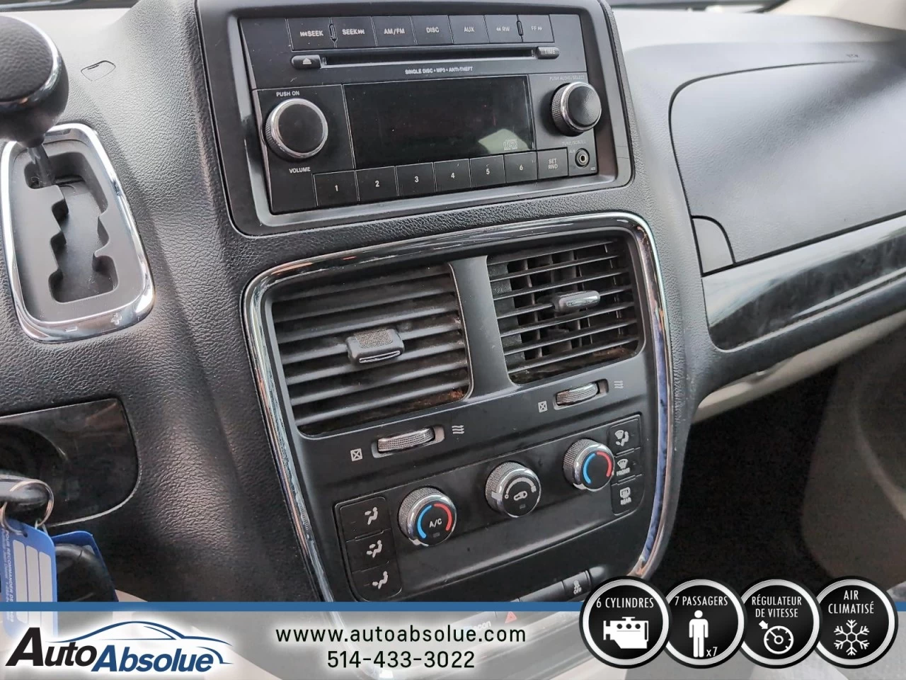 2014 Dodge Grand Caravan SE Main Image