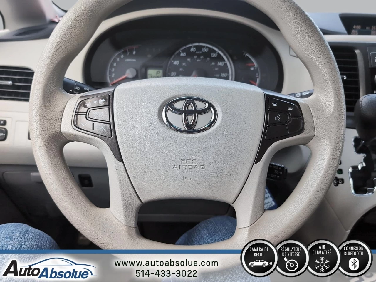 2013 Toyota Sienna LE Main Image