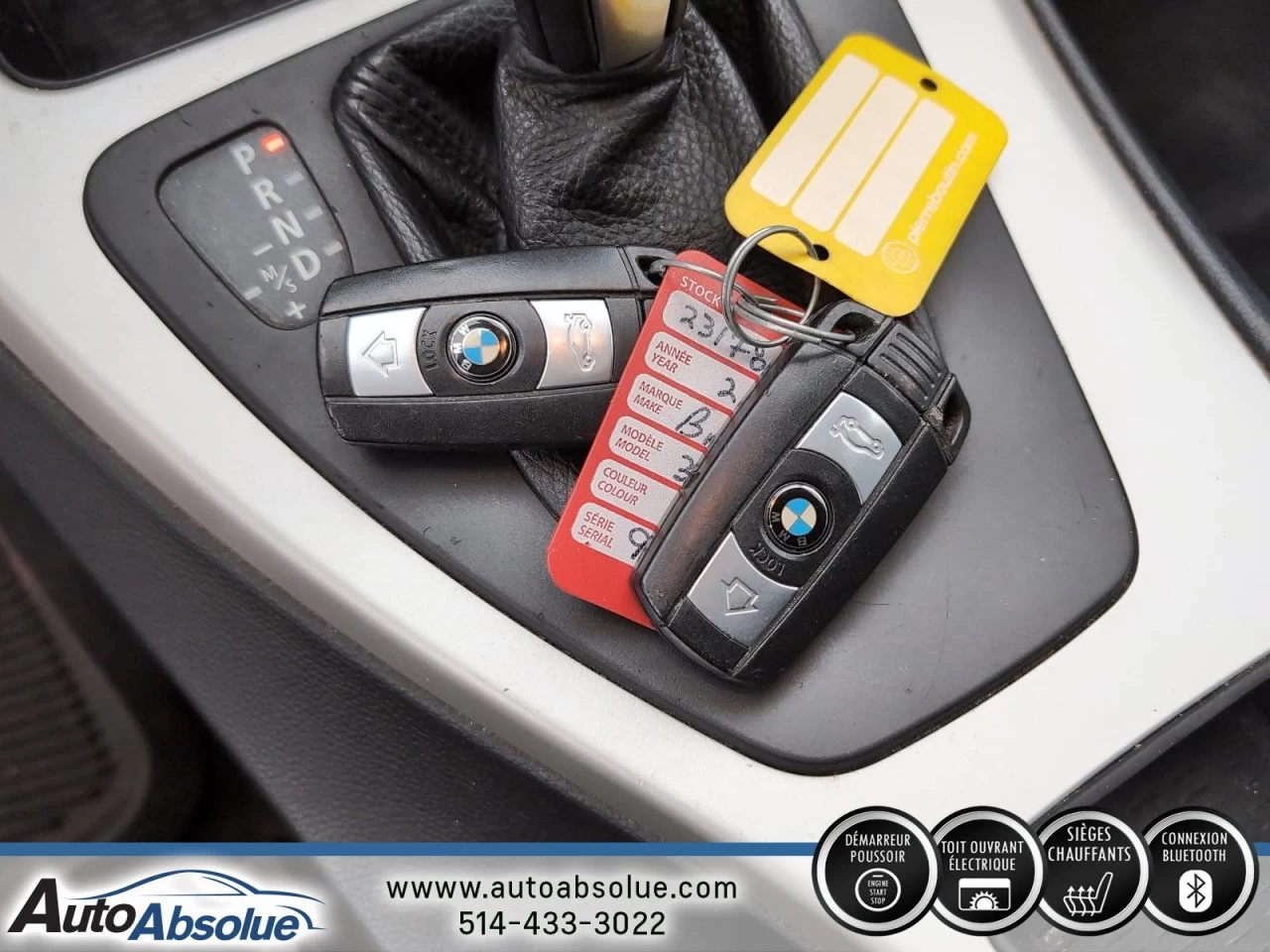 2011 BMW 323i 323i Main Image