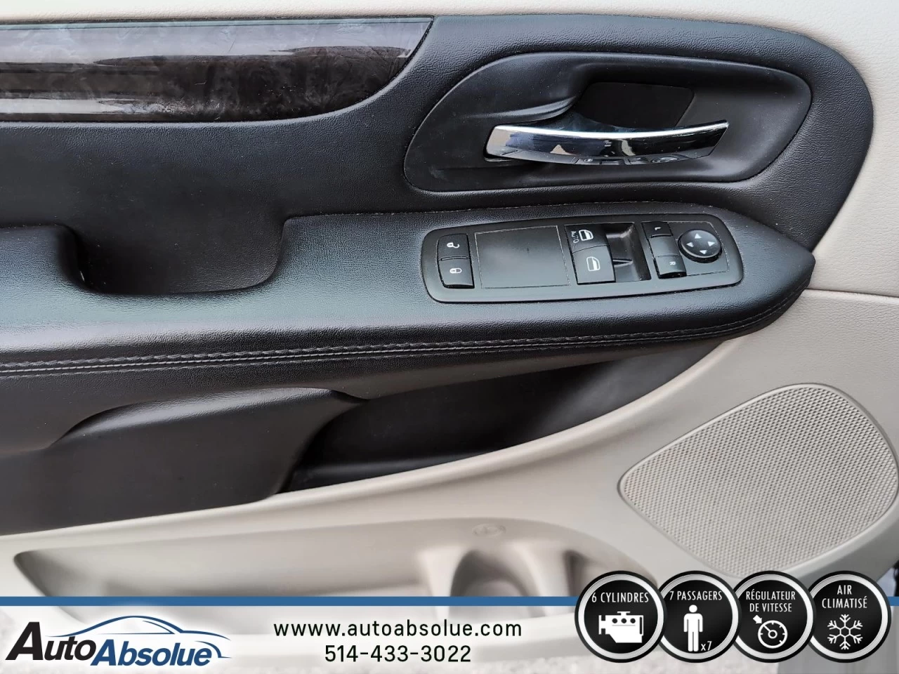 2014 Dodge Grand Caravan SE Main Image