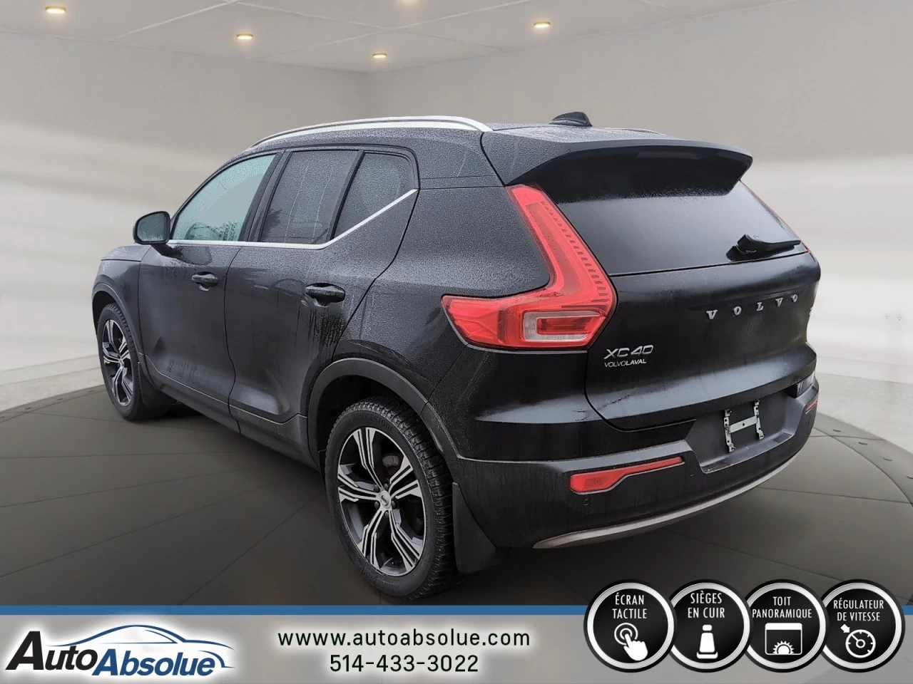 2022 Volvo XC40 Inscription Main Image