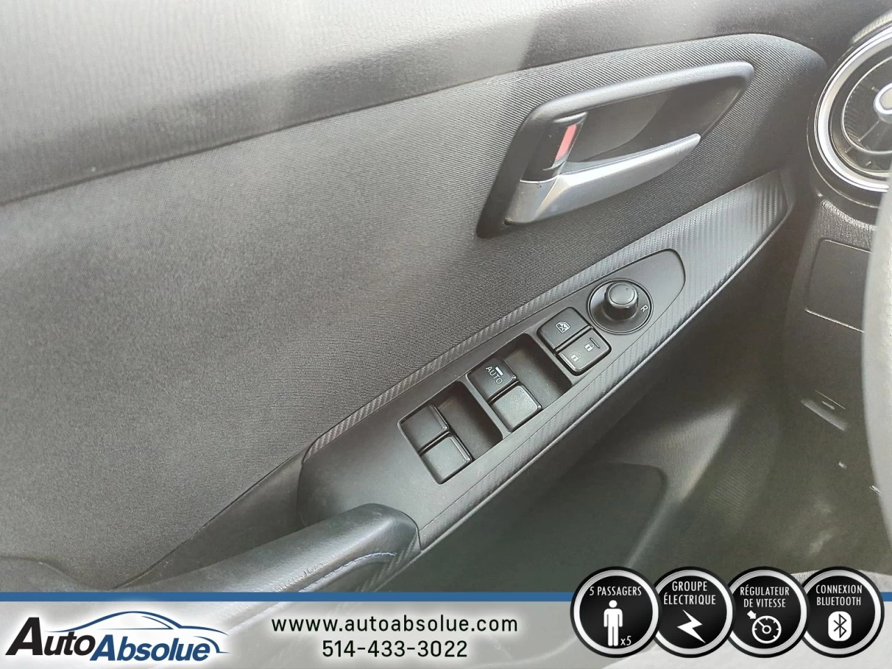 2016 Toyota Yaris 4dr Sdn Main Image