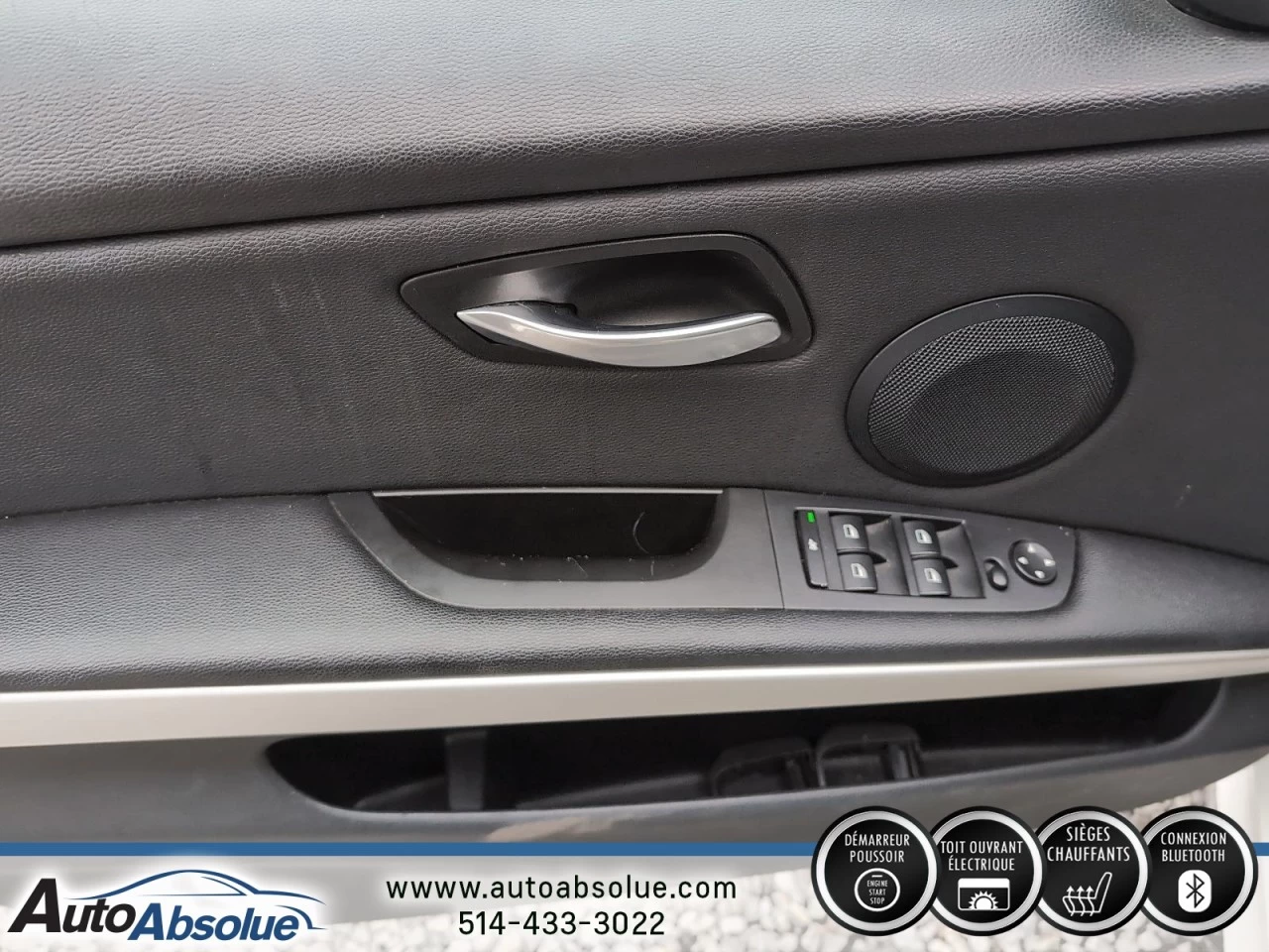 2011 BMW 323i 323i Main Image