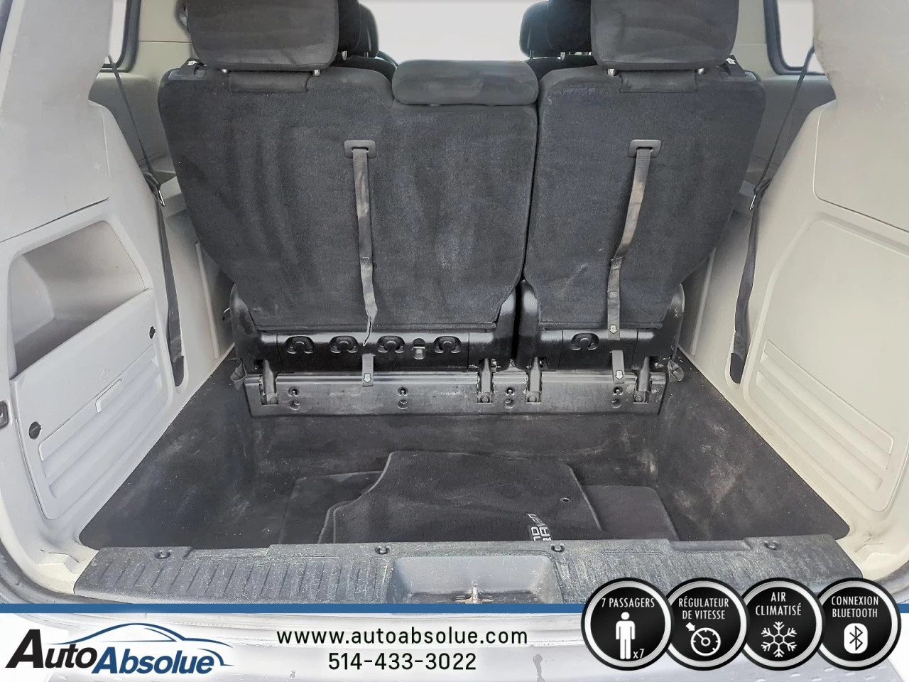 2016 Dodge Grand Caravan SXT Main Image