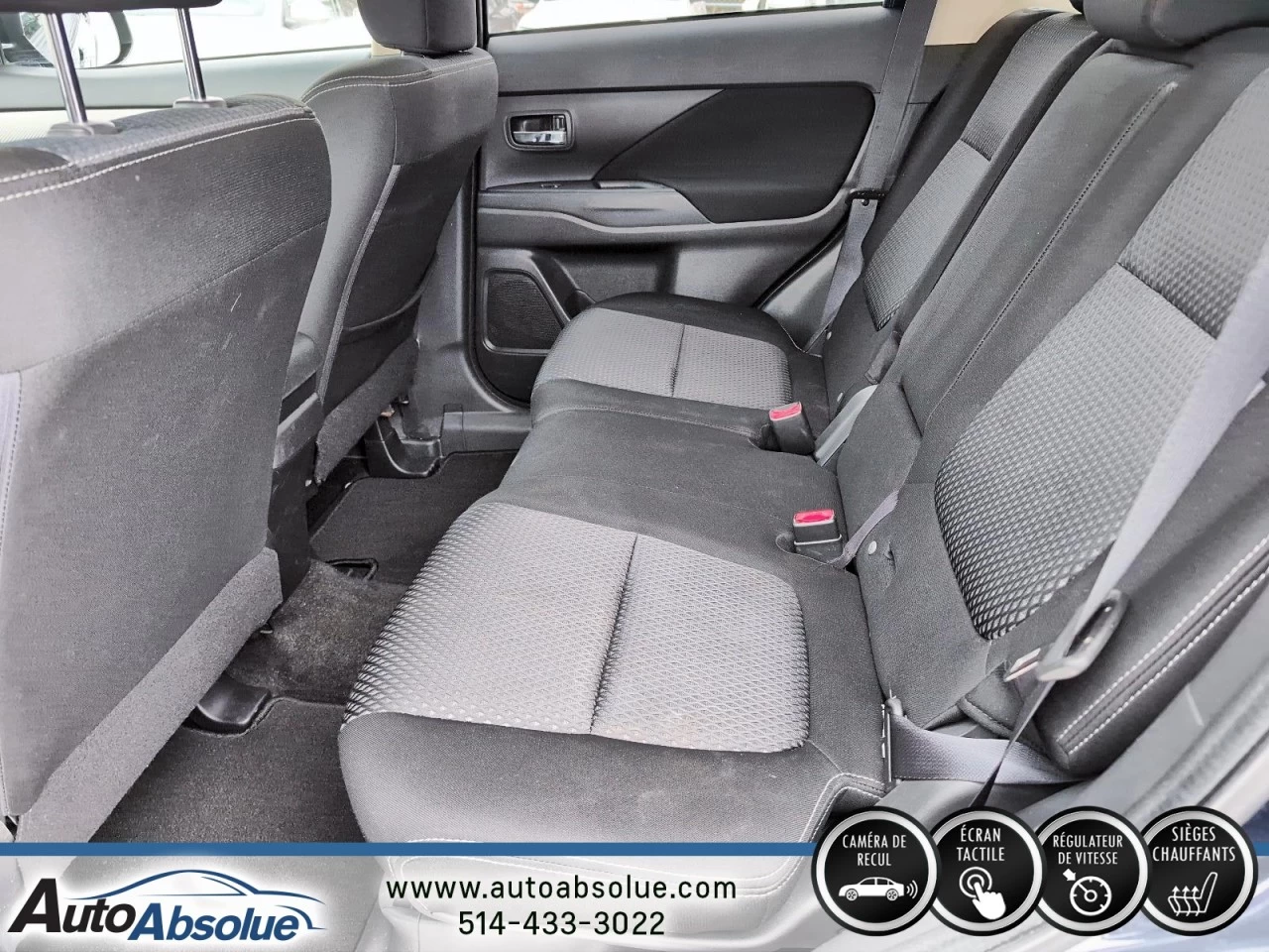 2017 Mitsubishi Outlander ES Main Image