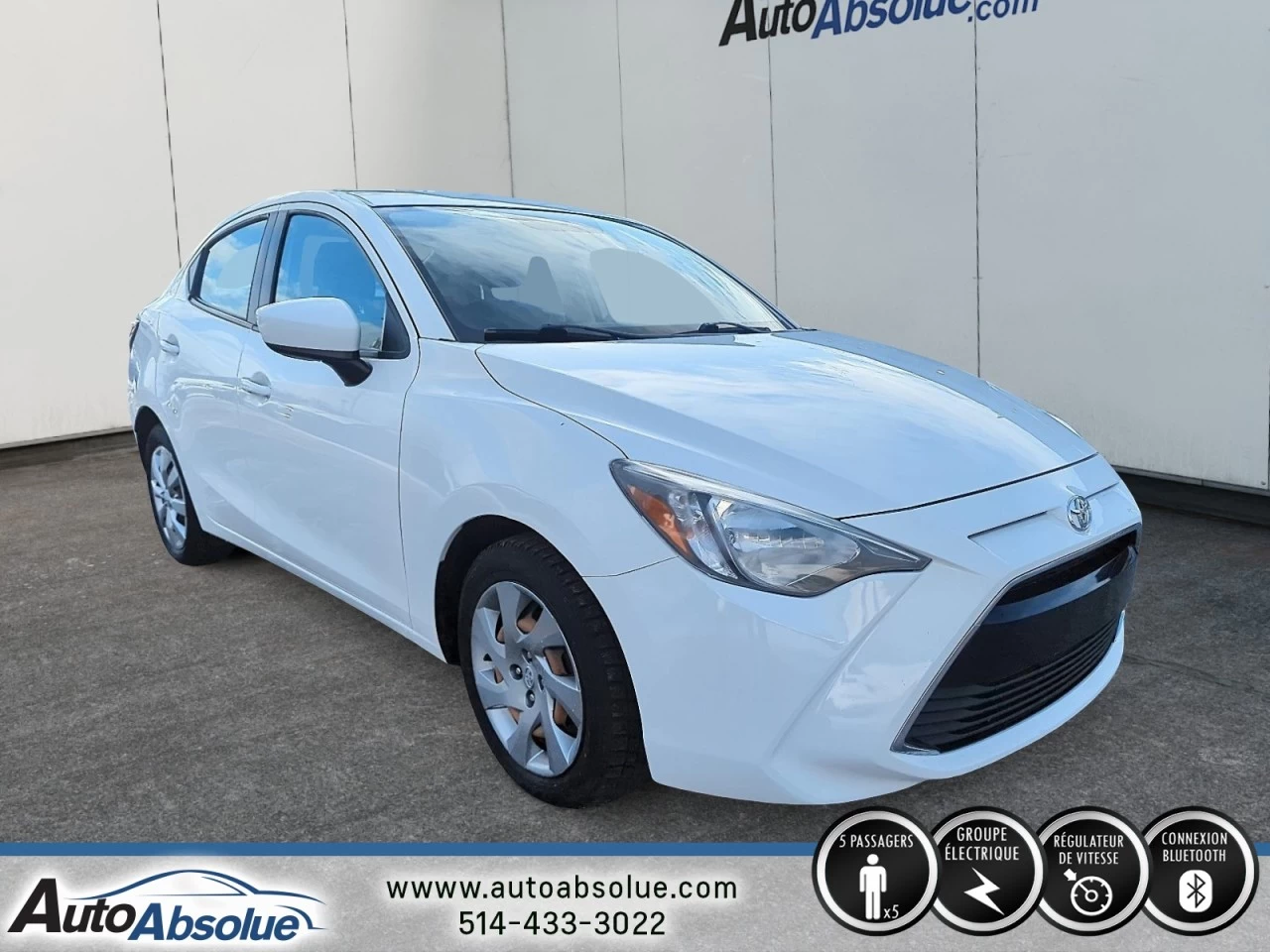 2016 Toyota Yaris 4dr Sdn Main Image