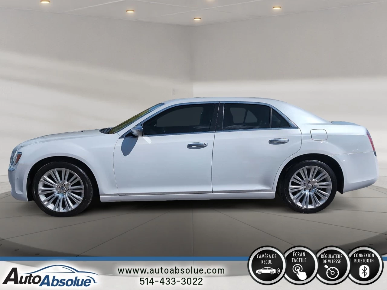 2013 Chrysler 300 Luxury Series Main Image