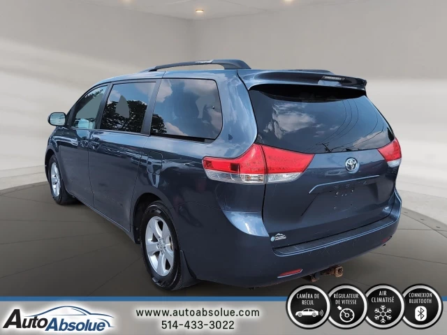 Toyota Sienna LE 2013