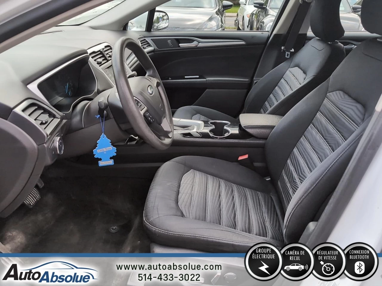 2016 Ford Fusion SE Main Image