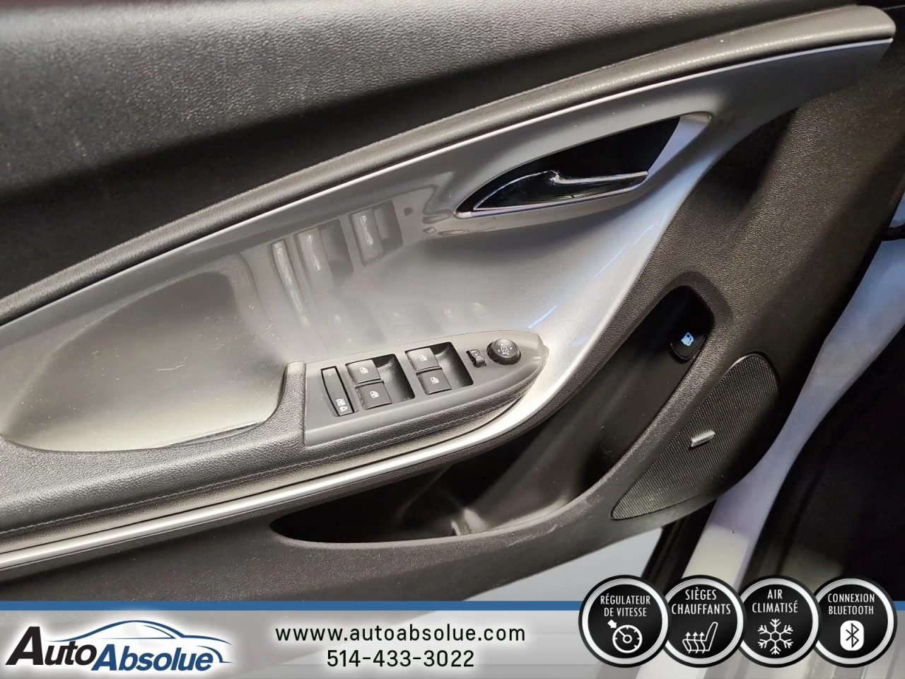 2015 Chevrolet Volt 5dr HB Main Image