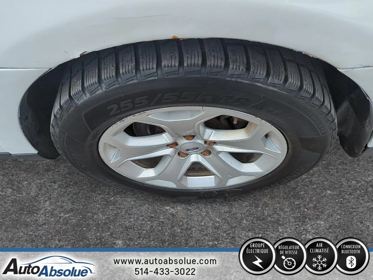 2015 Ford Taurus 4dr Sdn AWD Main Image