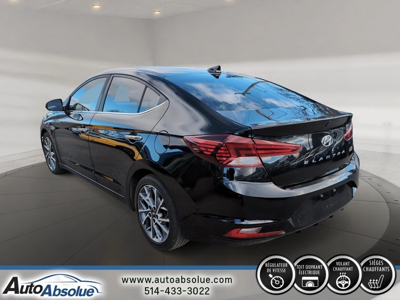 2020 Hyundai Elantra Luxury Main Image