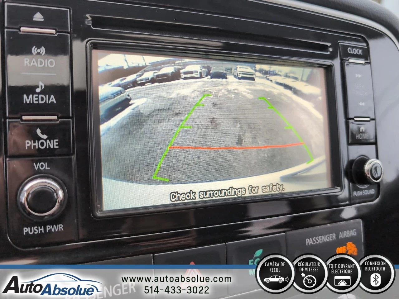 2016 Mitsubishi Outlander ES Main Image