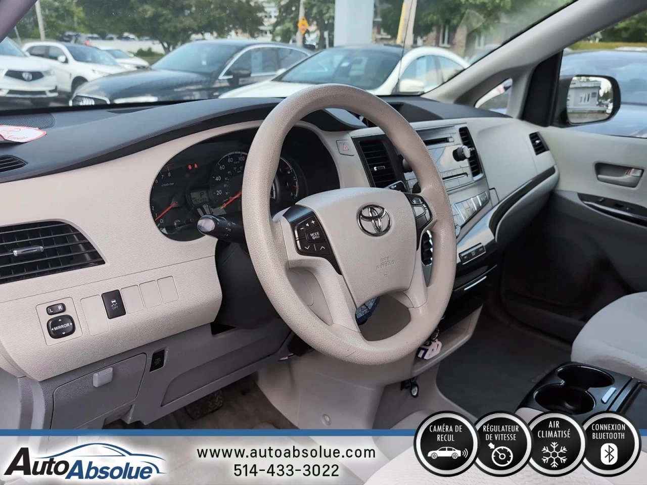 2013 Toyota Sienna LE Main Image