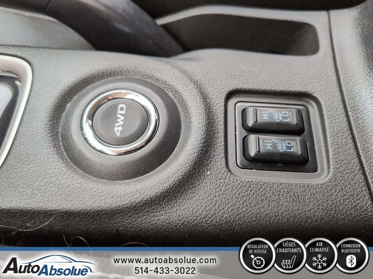 2016 Mitsubishi Outlander ES Main Image