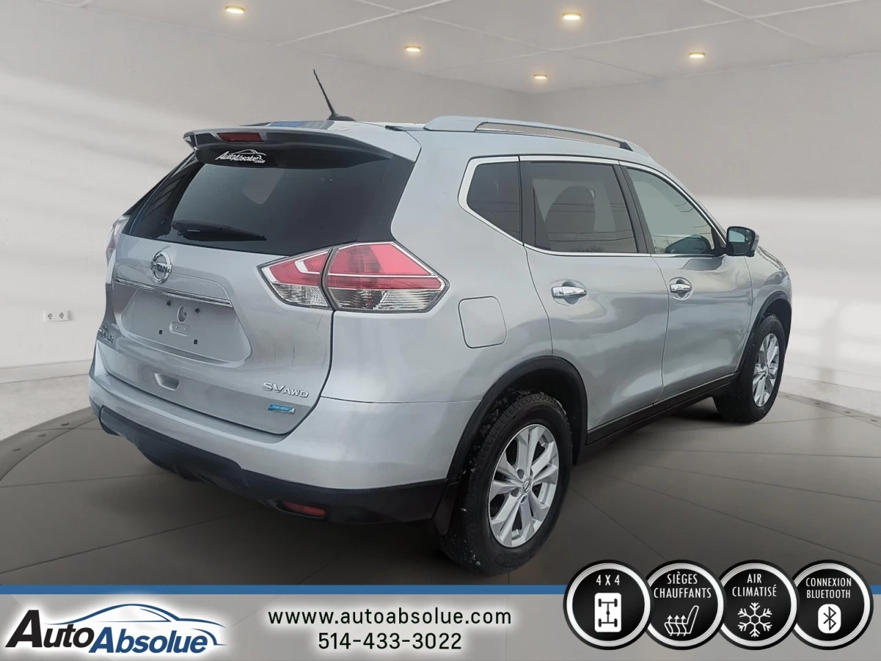 2014 Nissan Rogue SV Main Image