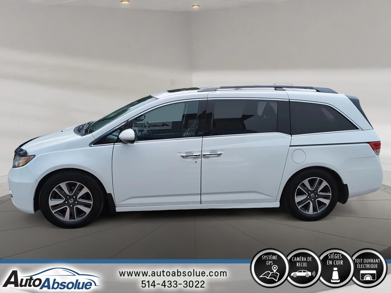 2015 Honda Odyssey Touring w/RES & Navi Image principale