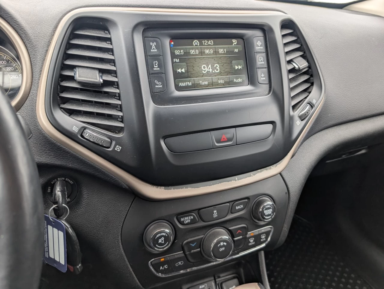 2017 Jeep Cherokee Sport Image principale