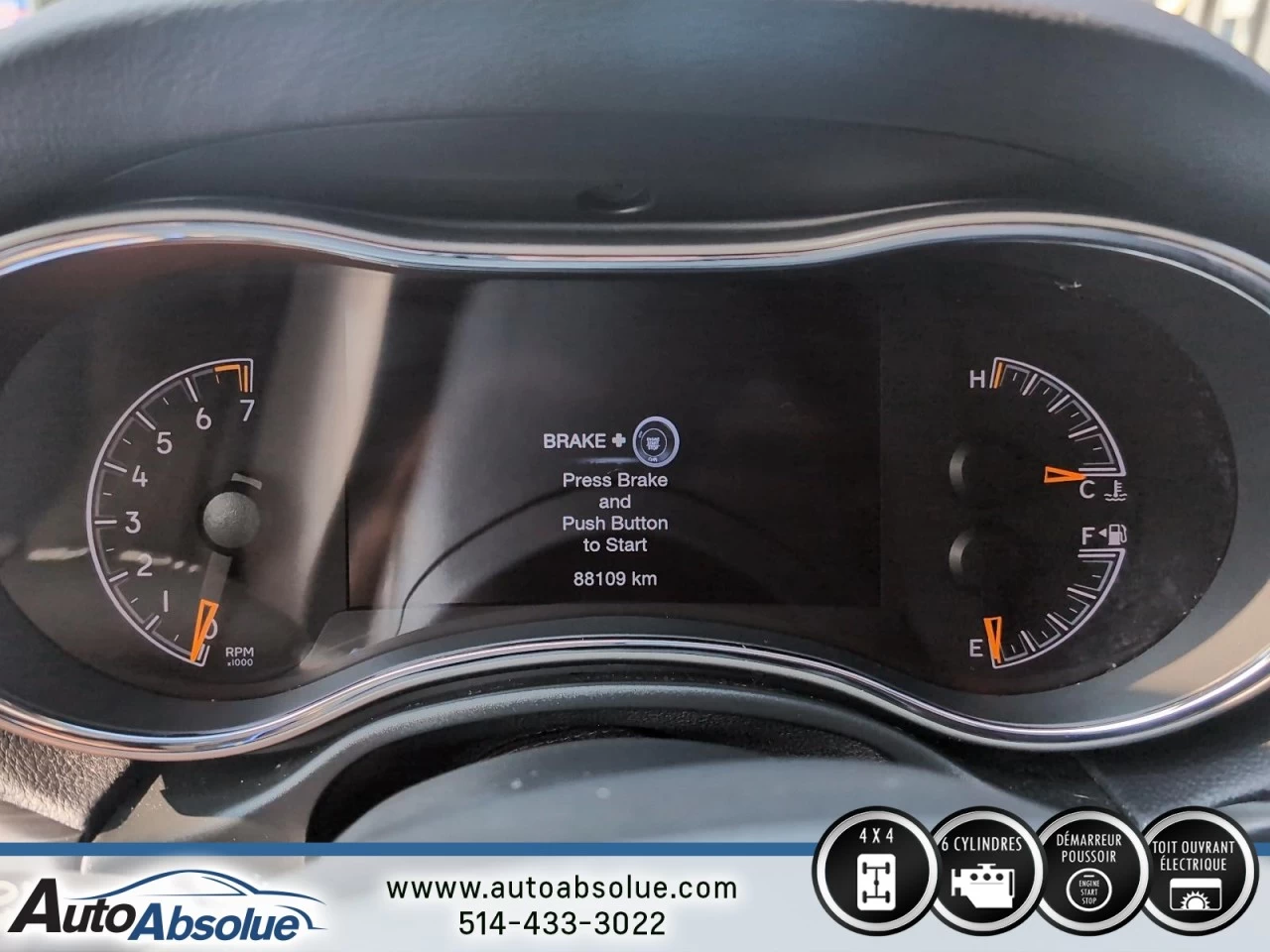 2020 Jeep Grand Cherokee Altitude Main Image