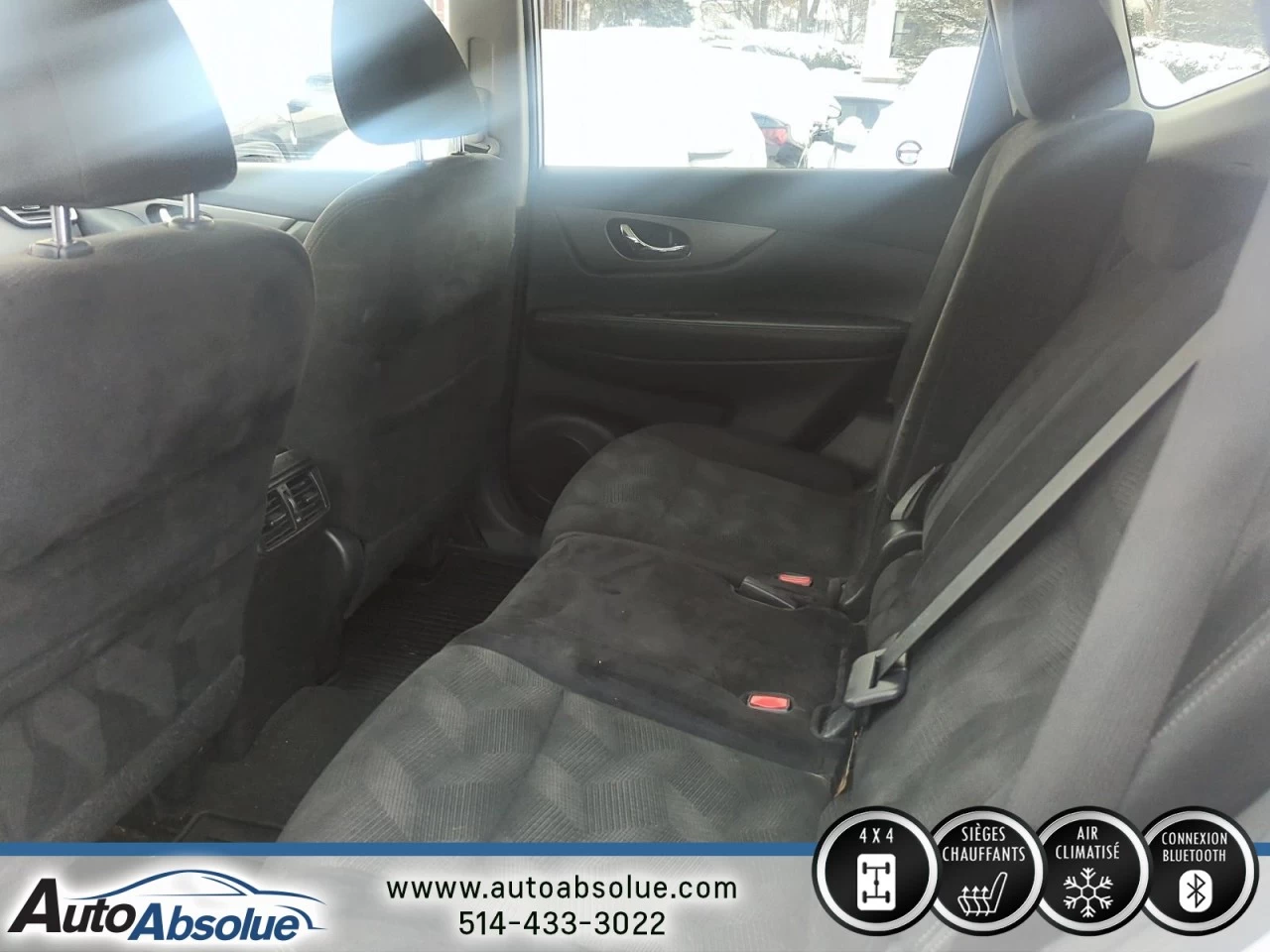 2014 Nissan Rogue SV Main Image