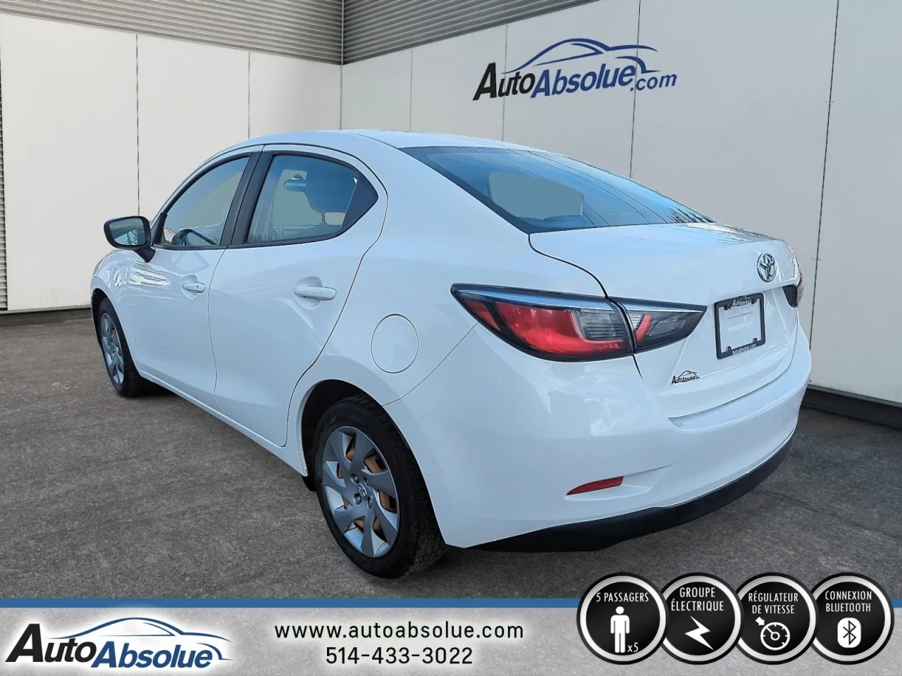 2016 Toyota Yaris 4dr Sdn Main Image