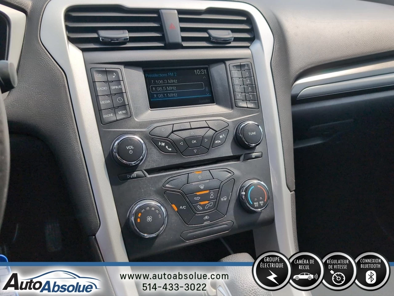 2016 Ford Fusion SE Main Image