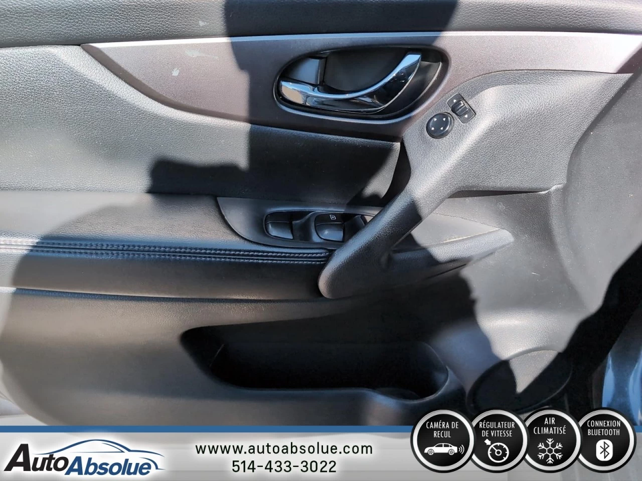 2016 Nissan Rogue S Main Image