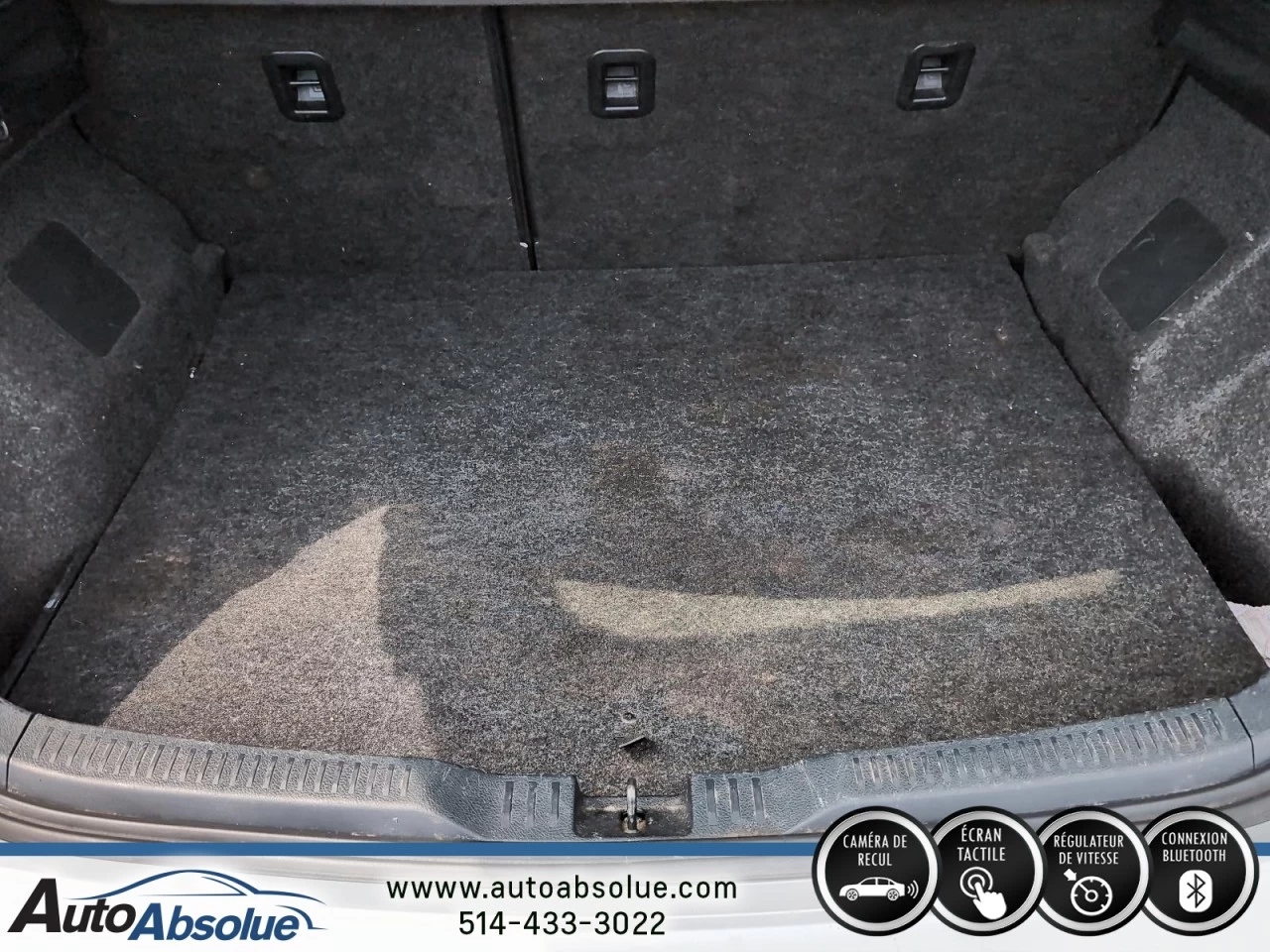 2016 Scion iM 4dr HB Image principale