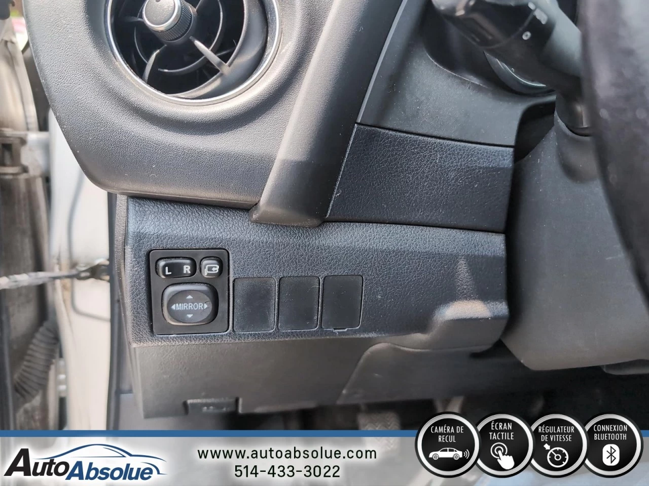 2016 Scion iM 4dr HB Image principale