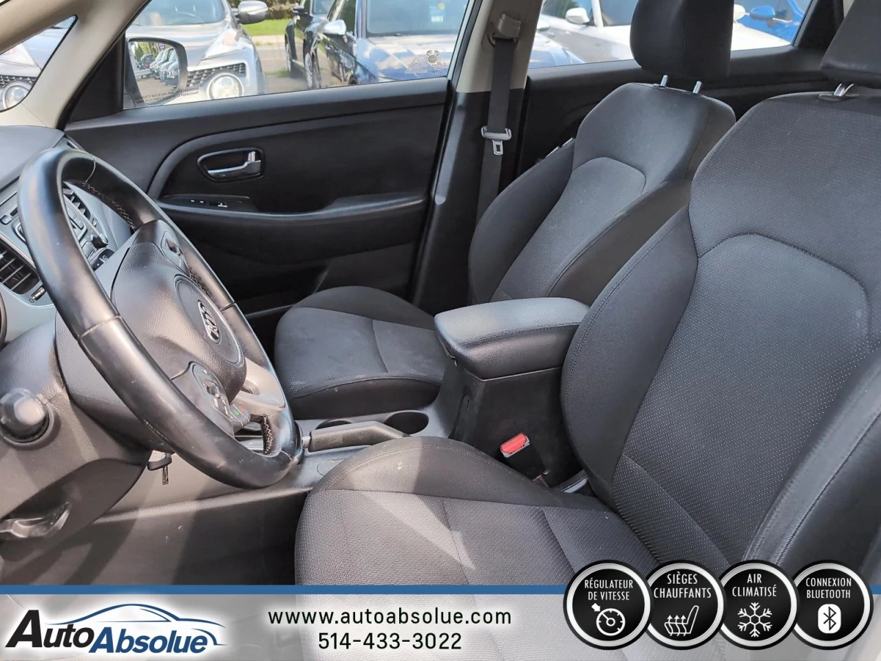 2015 Kia Rondo LX Main Image