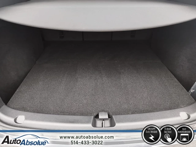 Tesla Y  2024