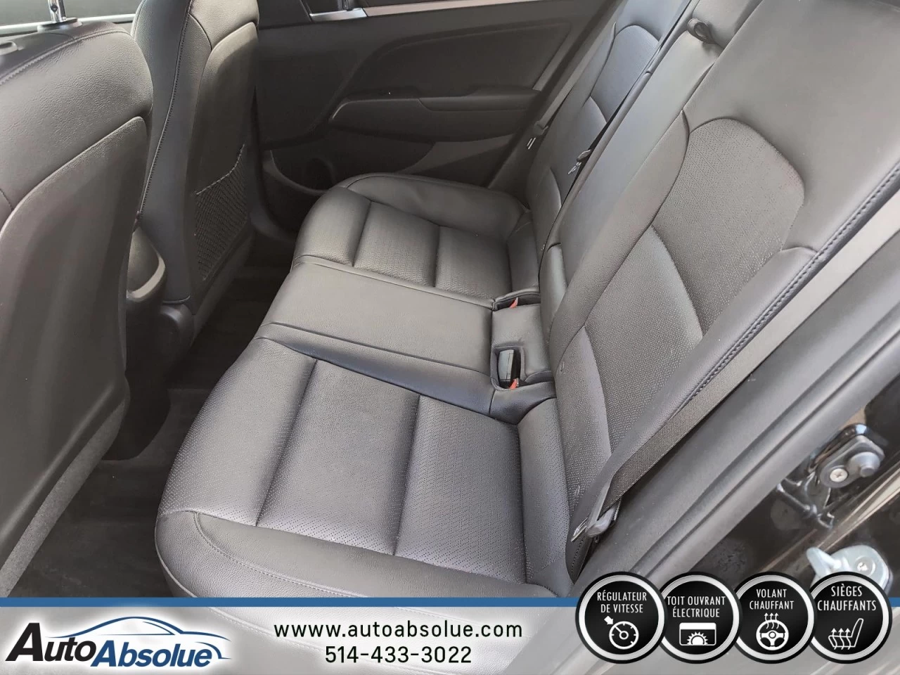 2020 Hyundai Elantra Luxury Main Image