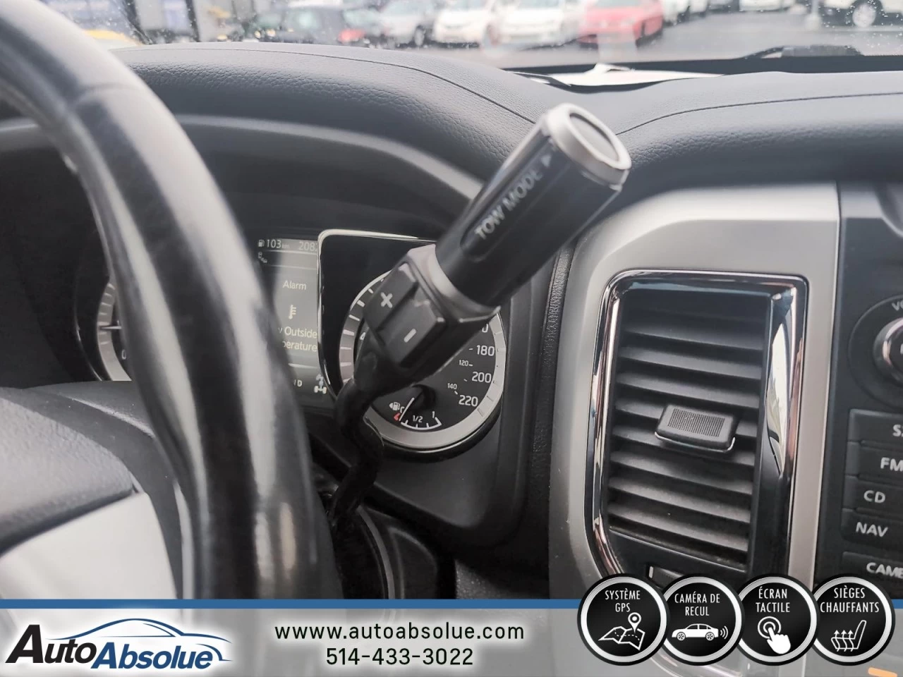 2017 Nissan Titan SV 4x4 Image principale