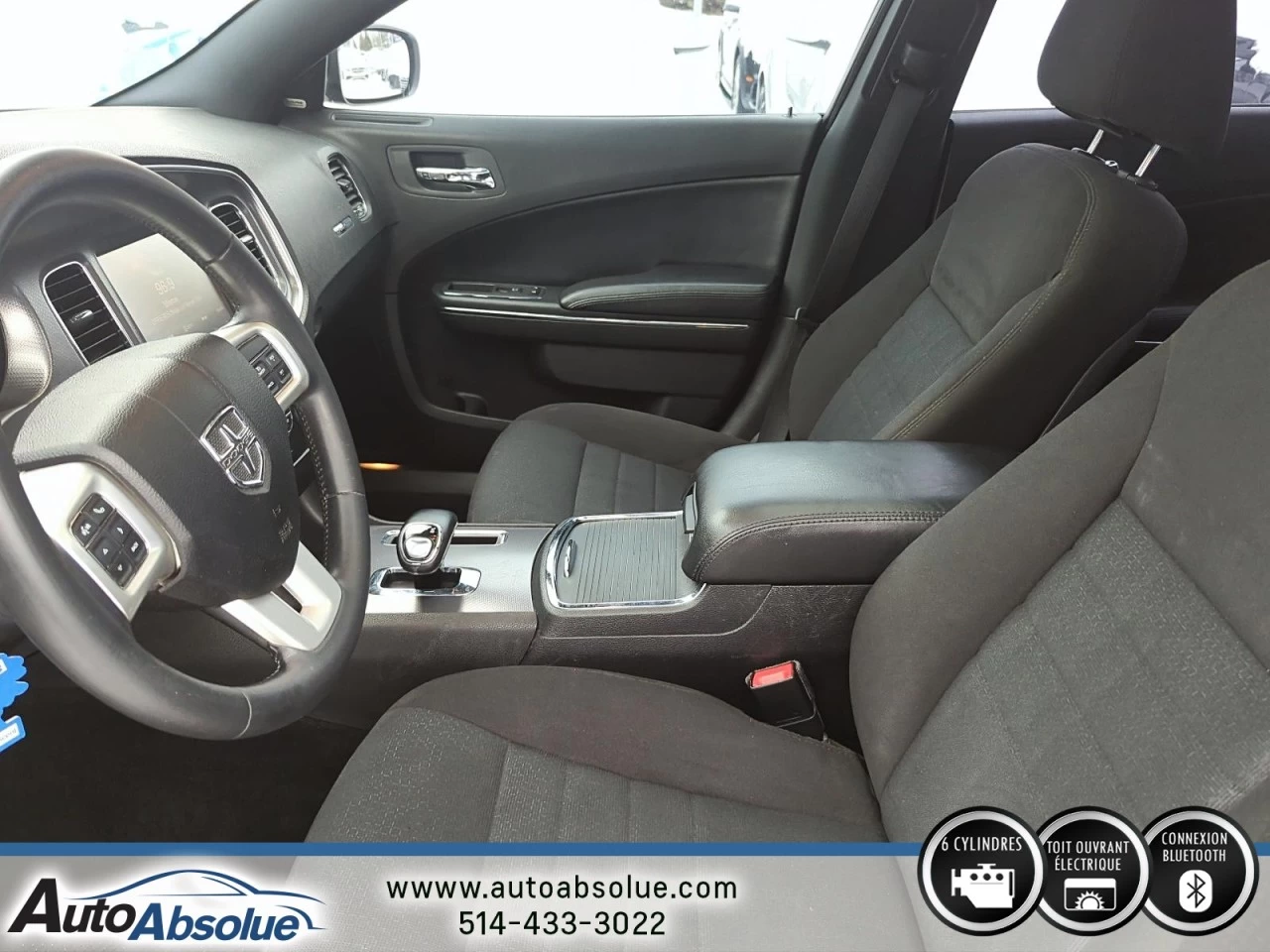 2013 Dodge Charger SXT Main Image