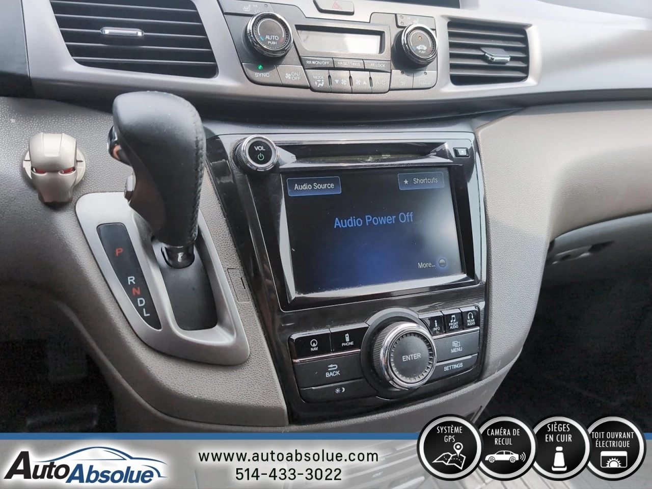 2015 Honda Odyssey Touring w/RES & Navi Image principale