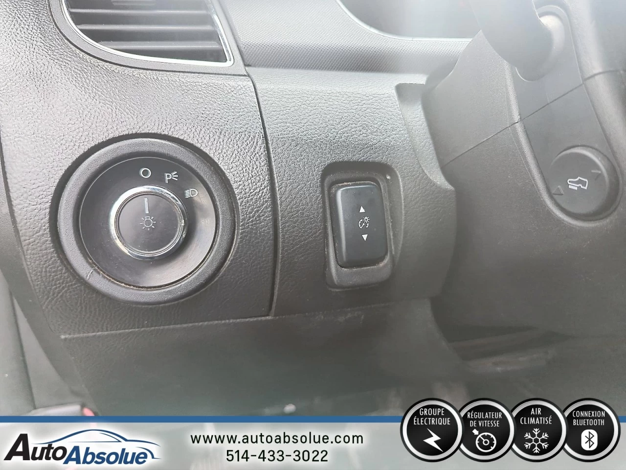 2015 Ford Taurus 4dr Sdn AWD Main Image