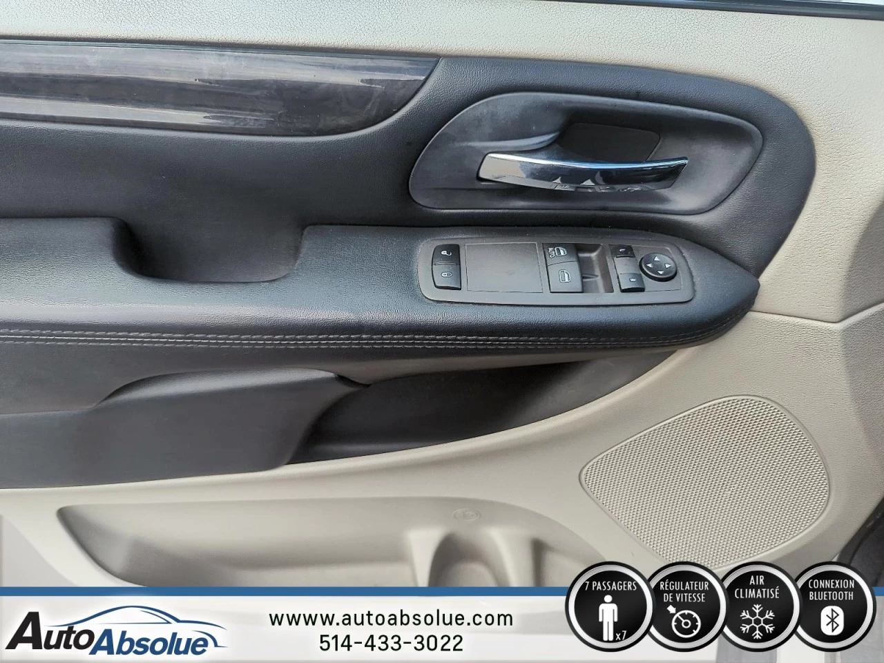 2016 Dodge Grand Caravan SXT Main Image
