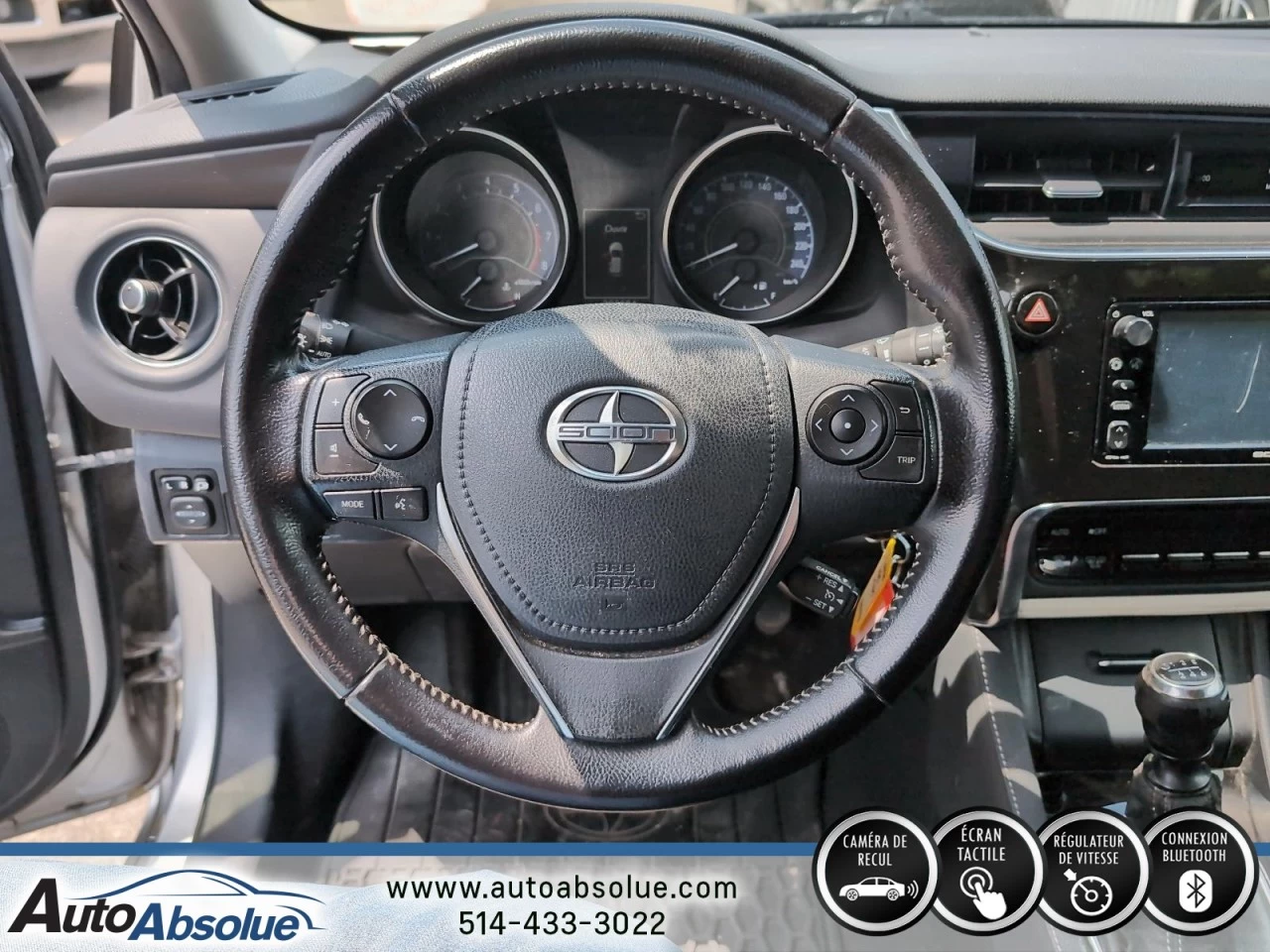 2016 Scion iM 4dr HB Image principale