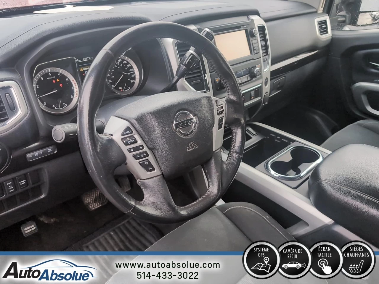 2017 Nissan Titan SV 4x4 Main Image