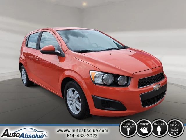 Chevrolet Sonic LS 2012