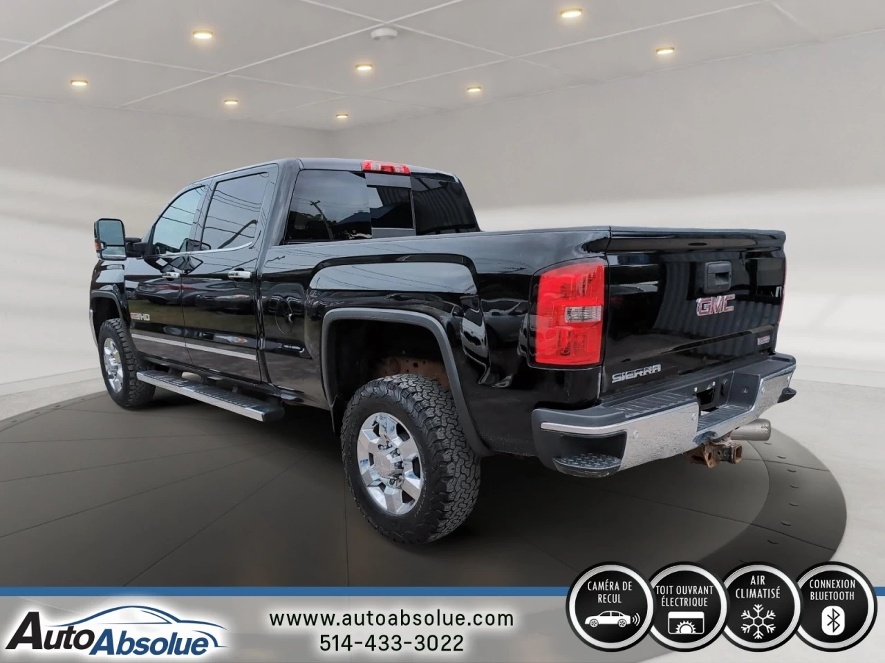 2015 GMC Sierra 2500 HD SLT Main Image