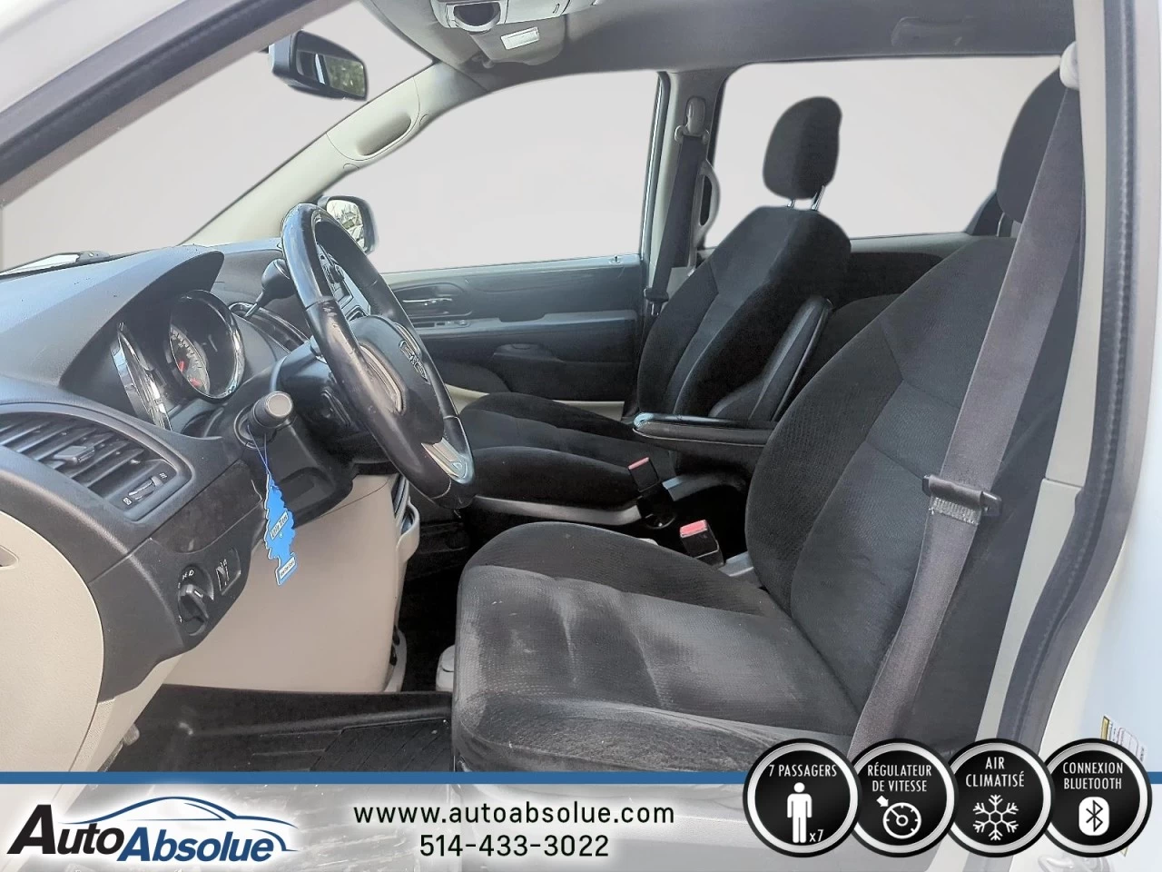 2016 Dodge Grand Caravan SXT Main Image