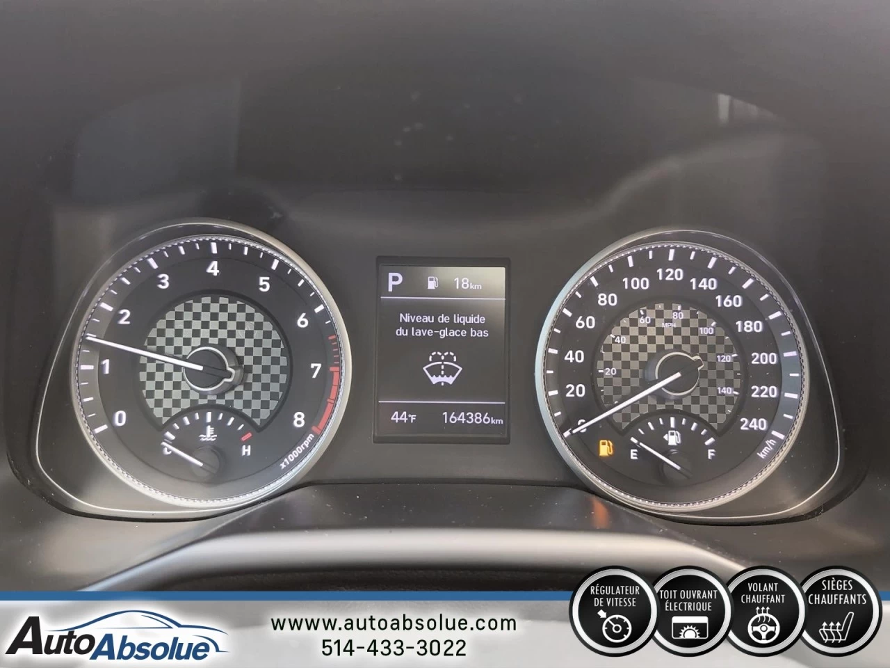 2020 Hyundai Elantra Luxury Main Image